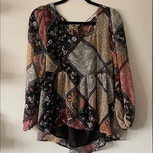 American Eagle outfitters|Floral Patchwork Long Sleeve Top|XL|EUC